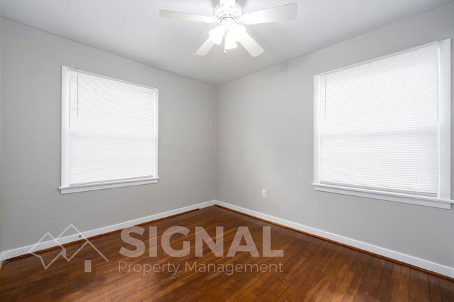 Building Photo - 425 Forsythe St