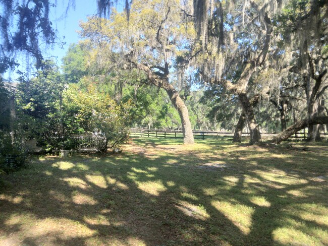 Building Photo - 8035 NW 120th St