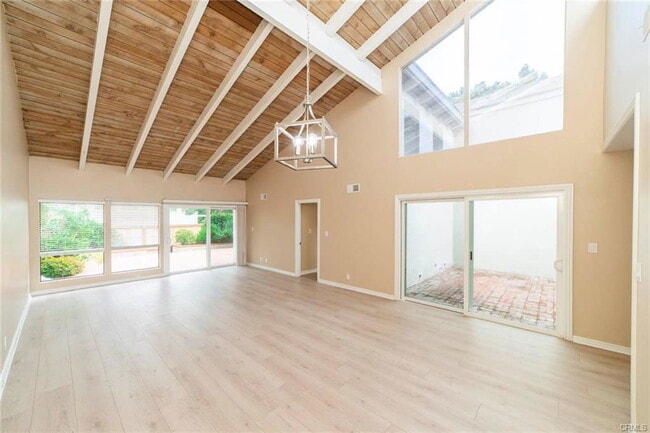 Building Photo - 4436 Sandburg Way