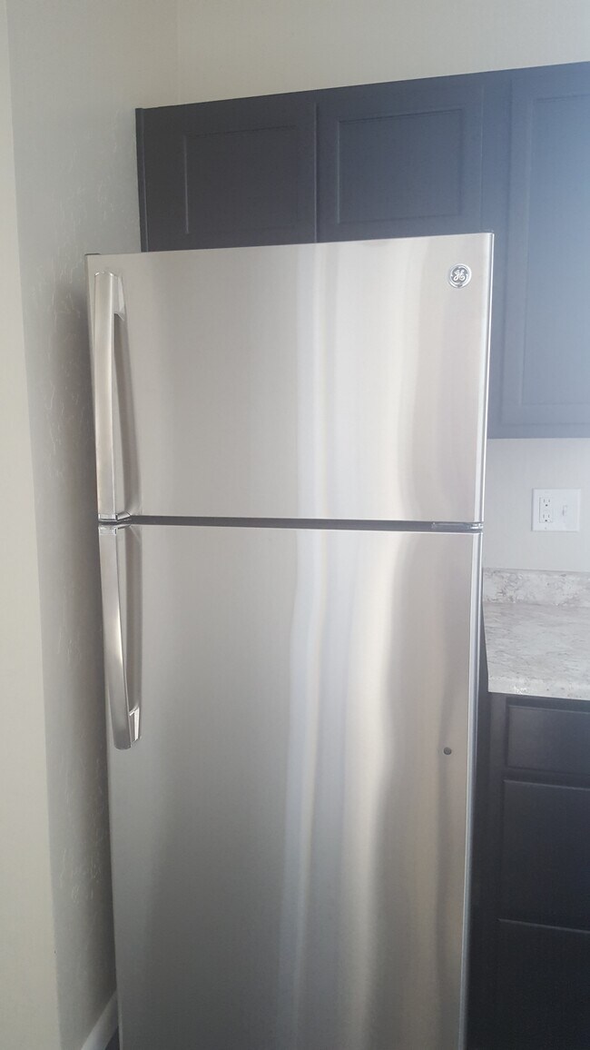 Building Photo - 6th Street, LLC