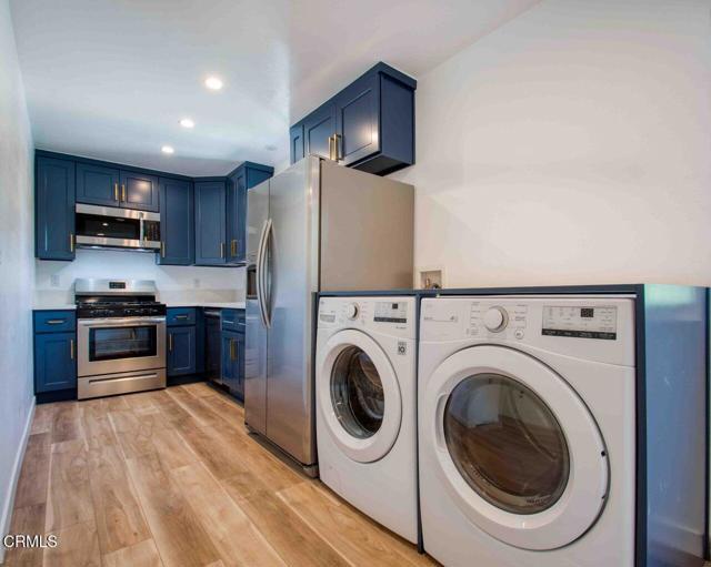 Building Photo - 3185 Larga Ave