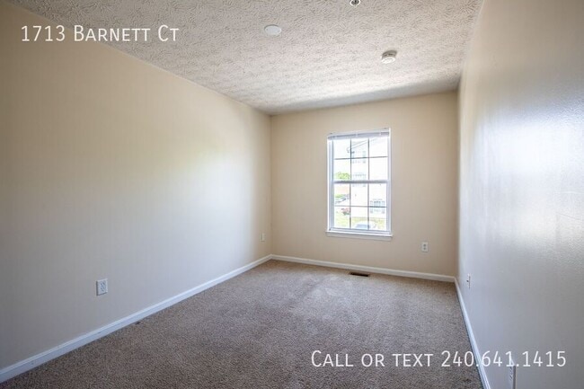 Building Photo - 1713 Barnett Ct