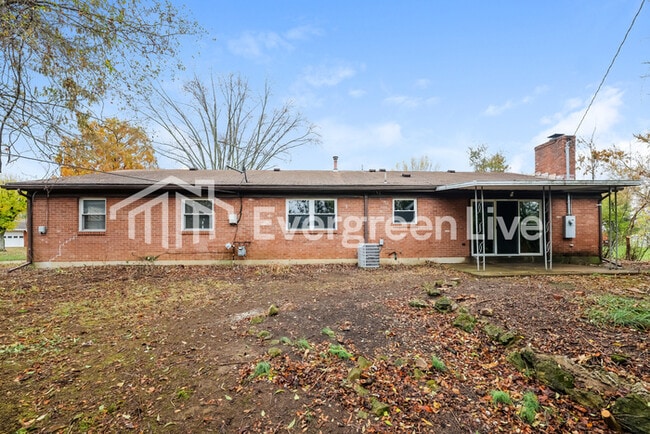 Building Photo - 4571 Sylvan Oak Dr