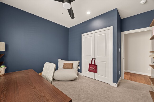 Building Photo - 5912 Haring Ln