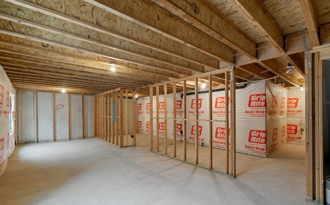 Building Photo - 937 N 215 W