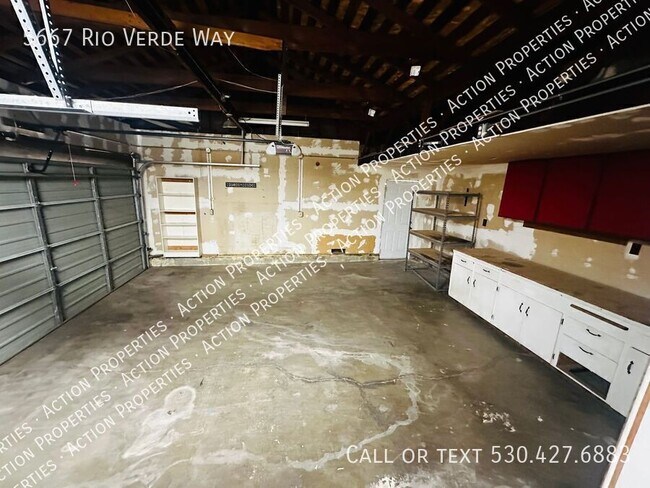 Building Photo - 5667 Rio Verde Way