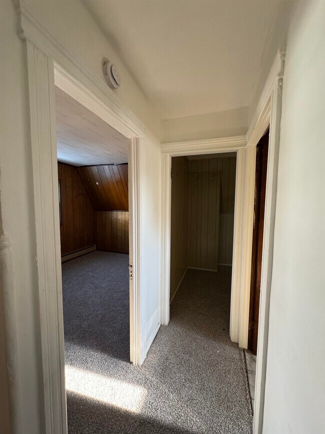 Building Photo - 98 W 27th St