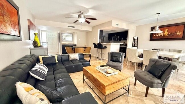 Building Photo - 322 McFadden Dr