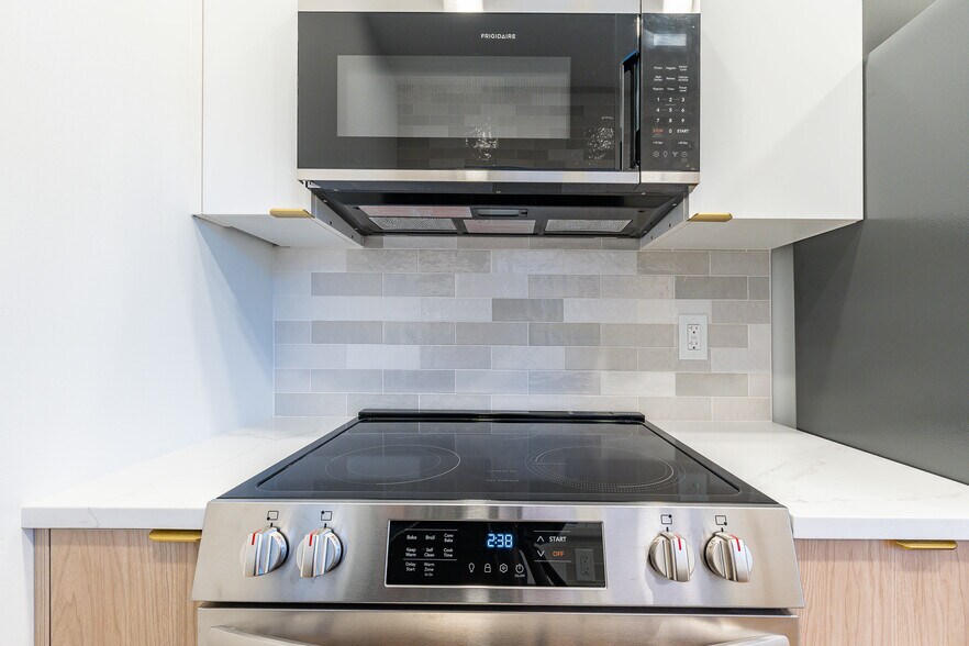 Building Photo - 2563 E Elkhart St