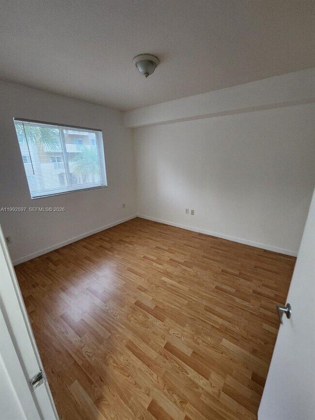 Building Photo - 11060 SW 196th St