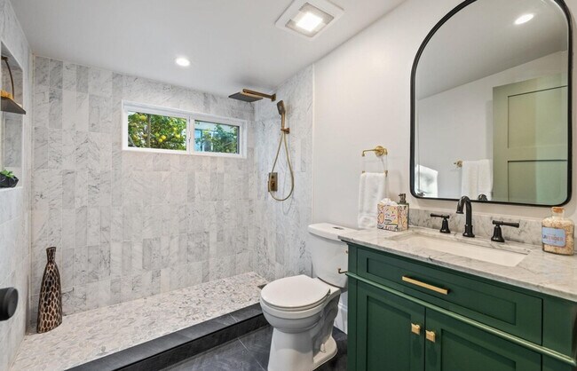 Building Photo - 1807 Martin Luther King Jr Way