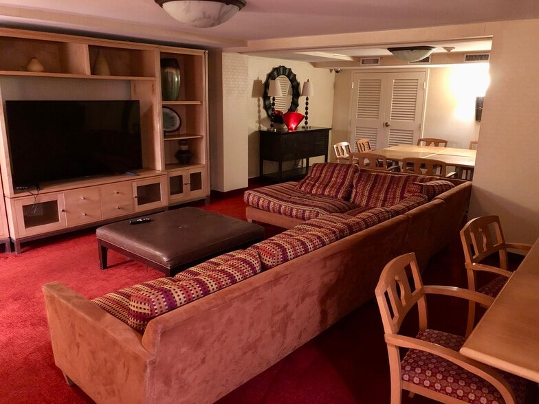 Community Room - 950 25th St NW