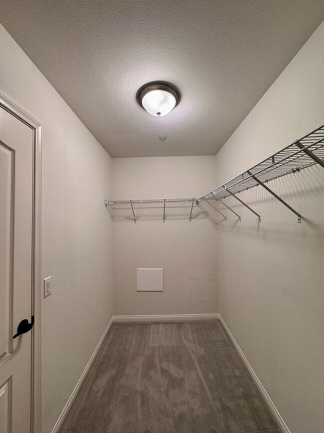 Building Photo - Welcome to this stunning 5 bedroom home fo...