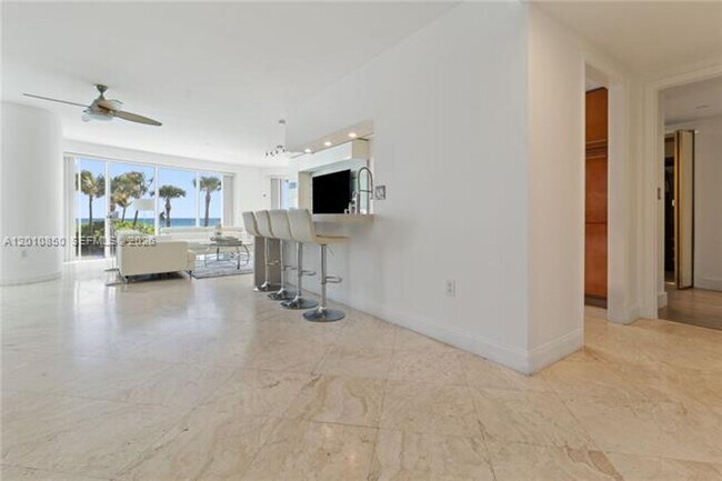 Building Photo - 18671 Collins Ave