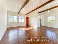 Building Photo - 5319 Inglewood Blvd