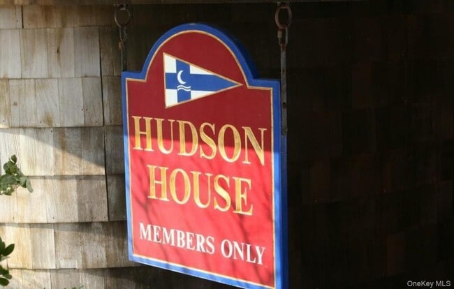 Building Photo - 2003 Half Moon Bay Dr