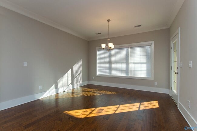 Building Photo - 2121 S Meadows Dr