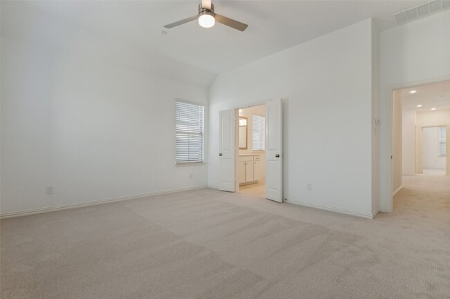 Building Photo - 4766 Lunker St