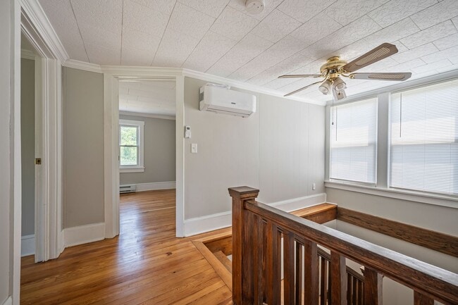Building Photo - 4 bedroom home in Rich Creek!