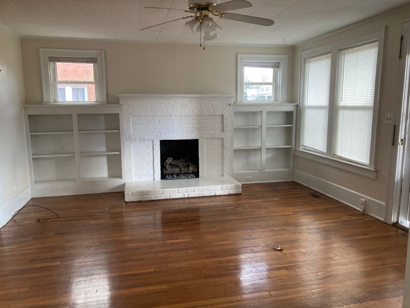 Building Photo - 301 W G St