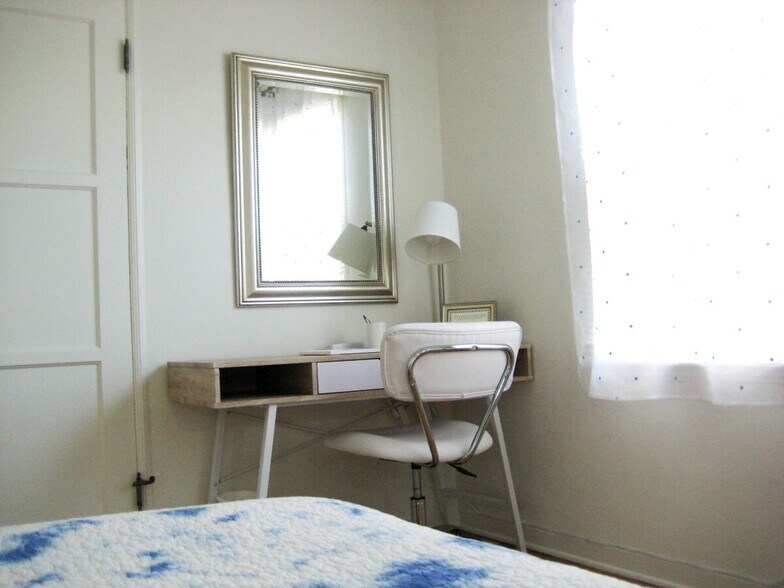 Building Photo - 7923 Norton Ave