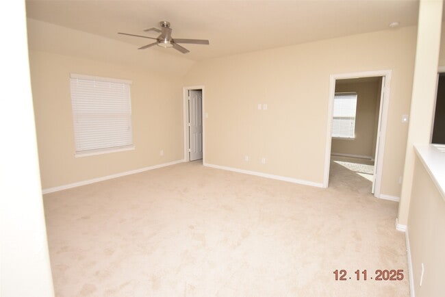 Building Photo - 10806 Clear Arbor Ln