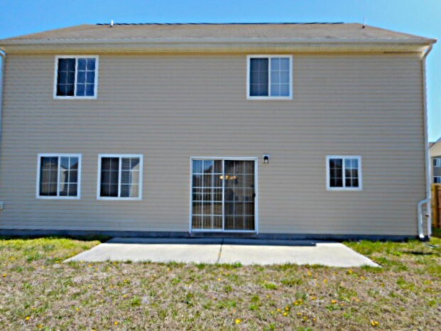 Building Photo - 1836 Chatfield Dr
