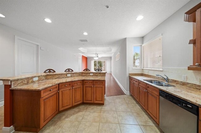 Building Photo - 1030 Bellasol Way