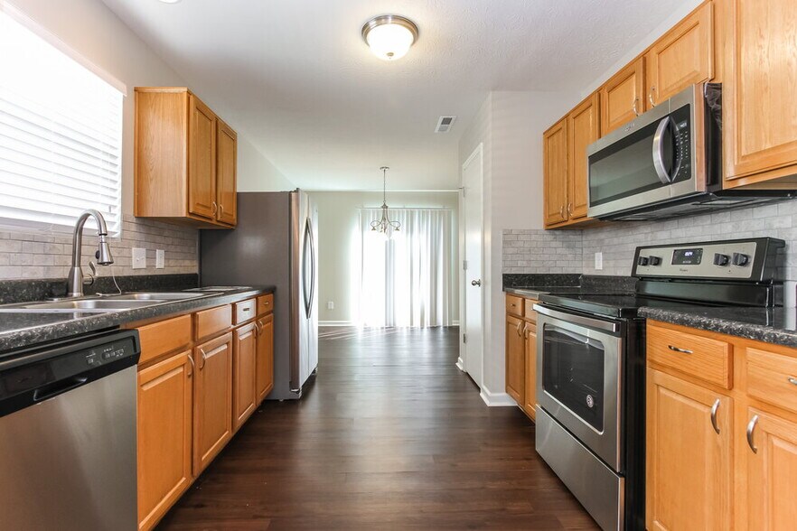 Building Photo - 8517 Sansa St