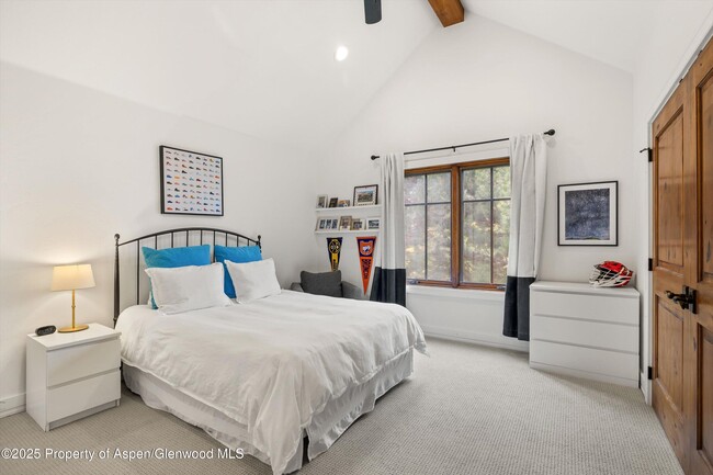 Building Photo - 41 Choke Cherry Ct