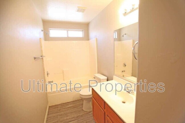 Building Photo - 1516 S 228th Ct