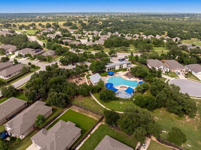 Building Photo - Ready NOW! Greenbelt Wooded Views