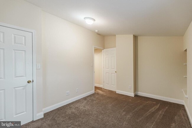 Building Photo - 383 Stewart Ave