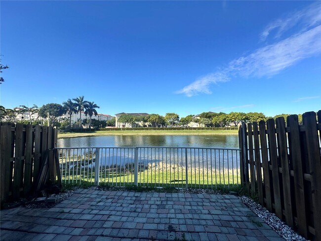 Building Photo - 8258 NW 108th Pl