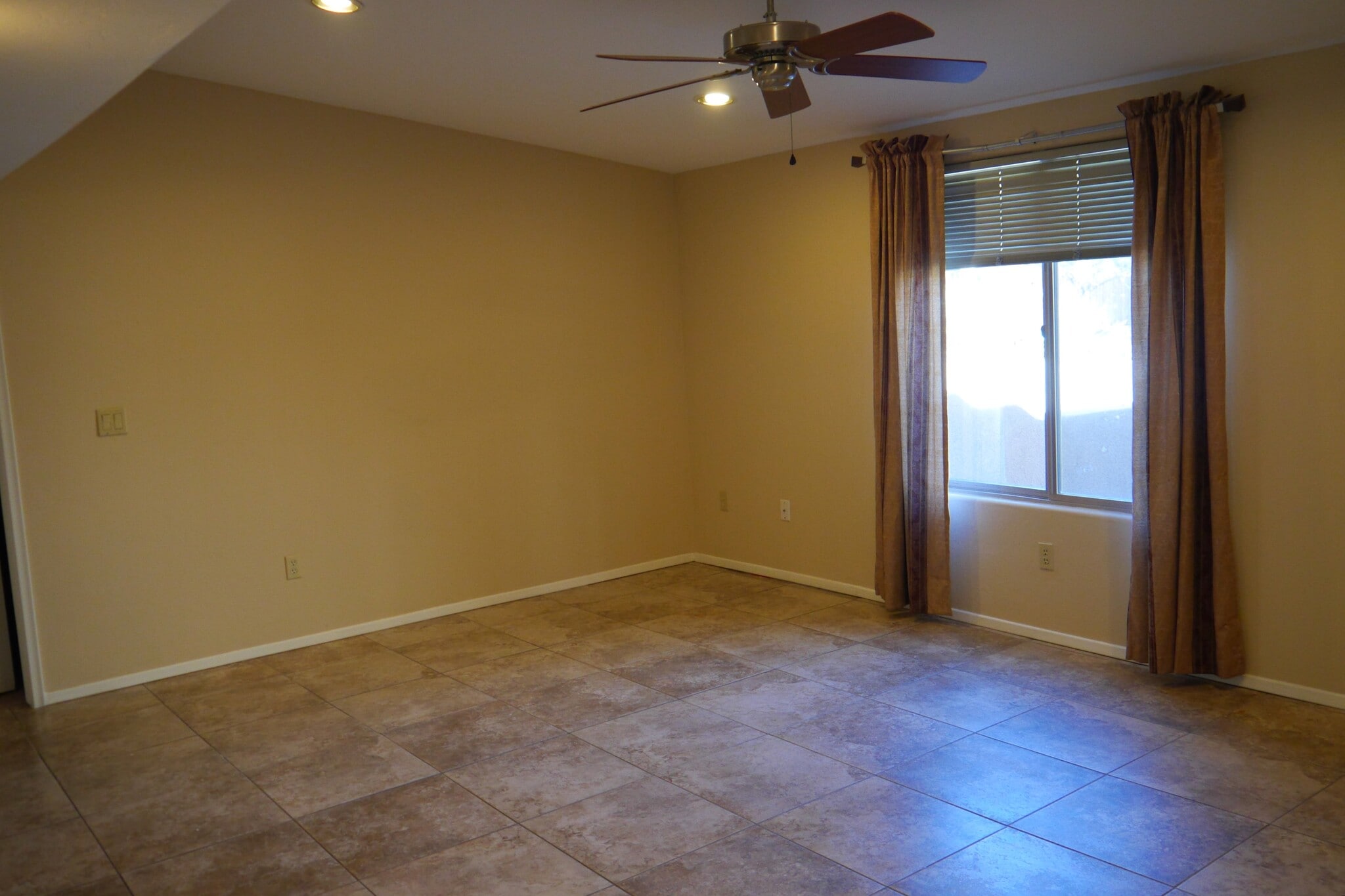 Building Photo - 6510 N Camino Arturo