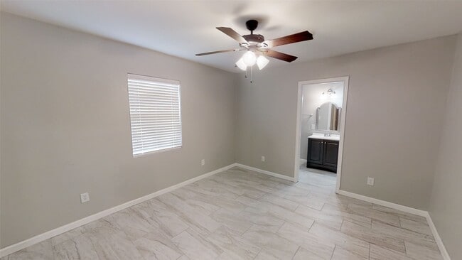 Building Photo - 4219 Dacca Dr