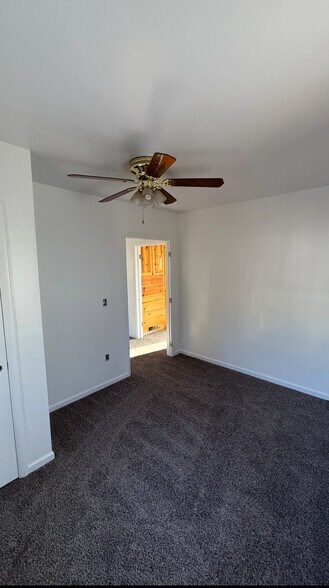 Building Photo - 871 N 700 E