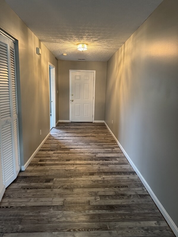 Building Photo - 9708 Stream View Trail