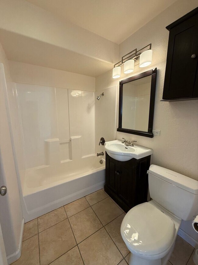 Building Photo - 55-57 Bayo Vista Way