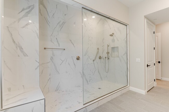 Building Photo - LUXURY 2BEDROOM IN MIRA VILLA W/ STRIP & M...
