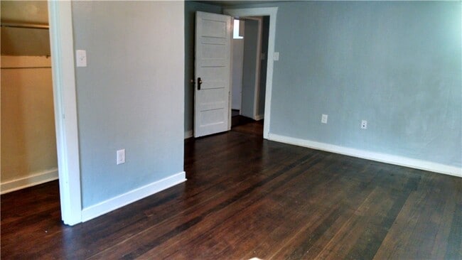 Building Photo - 216 S 500 E