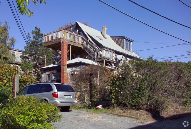 Building Photo - 36 Pearl St