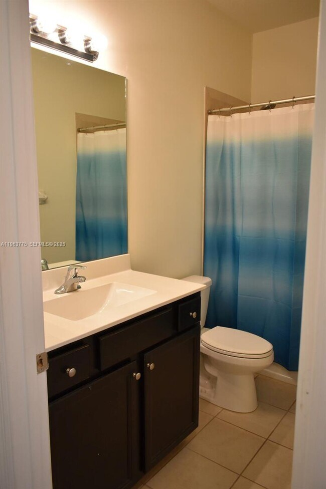 Building Photo - 3392 SE 1st St