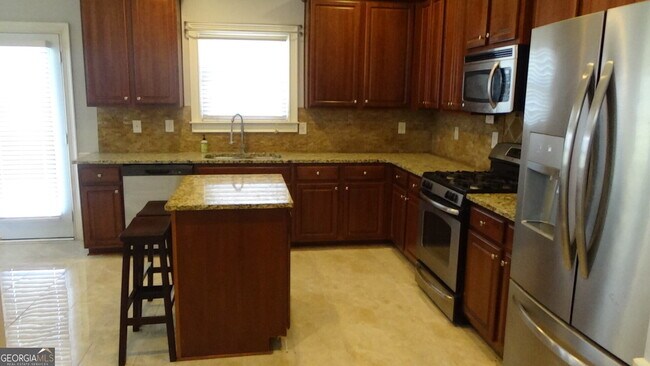 Building Photo - 125 Avondale Dr