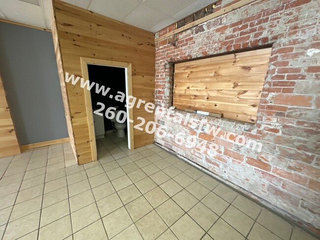 Building Photo - 3414 Fairfield Ave