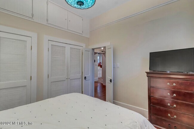 Building Photo - 68 Saragossa St