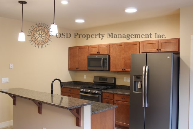 Building Photo - Polleys Square Luxury Condo For Rent