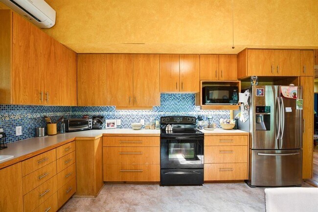 Building Photo - 5803 Rittenhouse Shore Dr