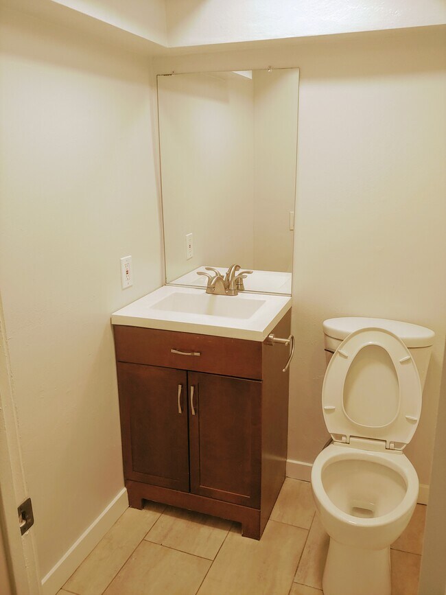 Building Photo - 500 Evergreen St