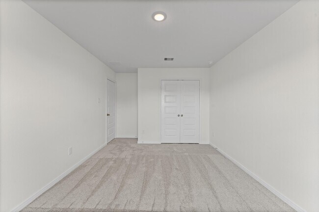Building Photo - 11824 Whirlaway Dr